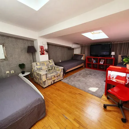 Apartamento Central Station Skopie